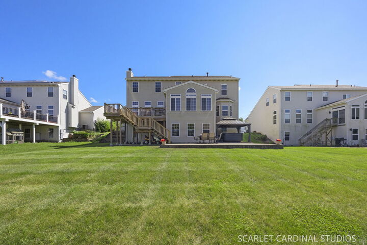 Property Photo: 287 Walsh Circle IL 60560