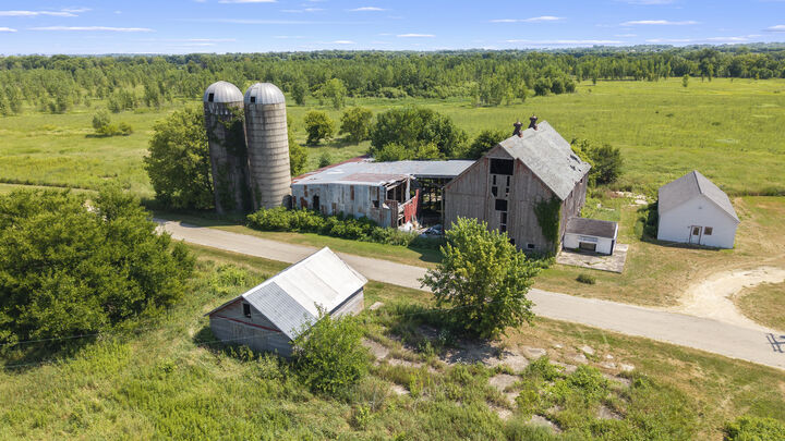 Property Photo:  16108 Anderson Road  IL 61063 