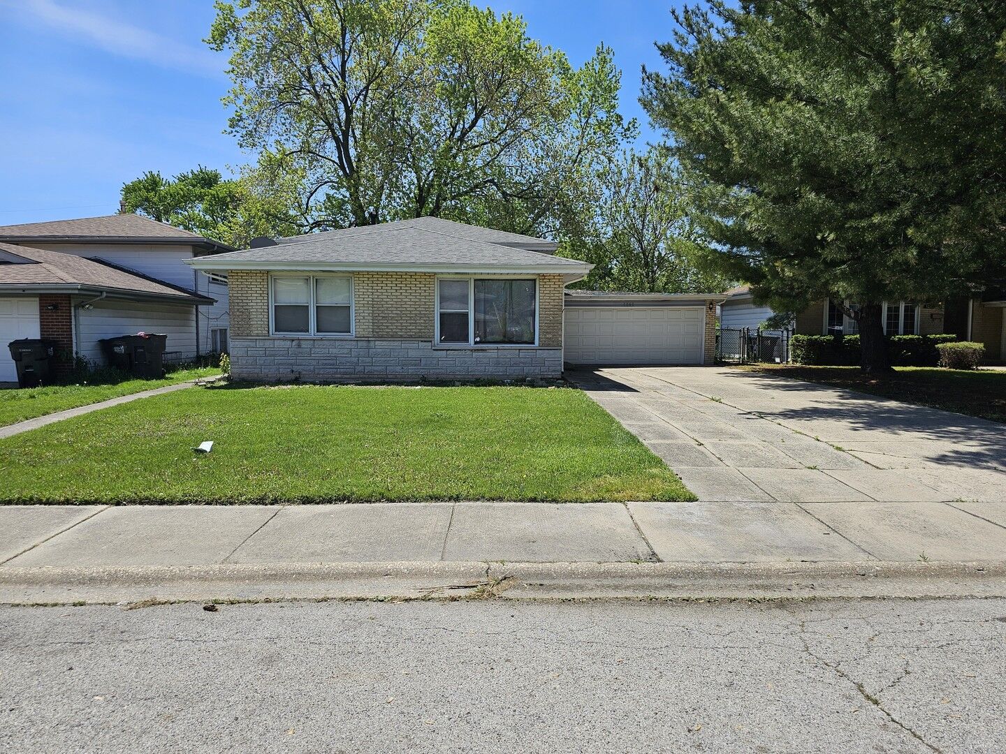 Property Photo:  1265 Prince Drive  IL 60473 