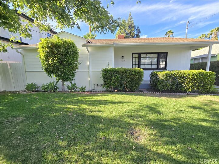 Property Photo: 12329 Emelita CA 91607