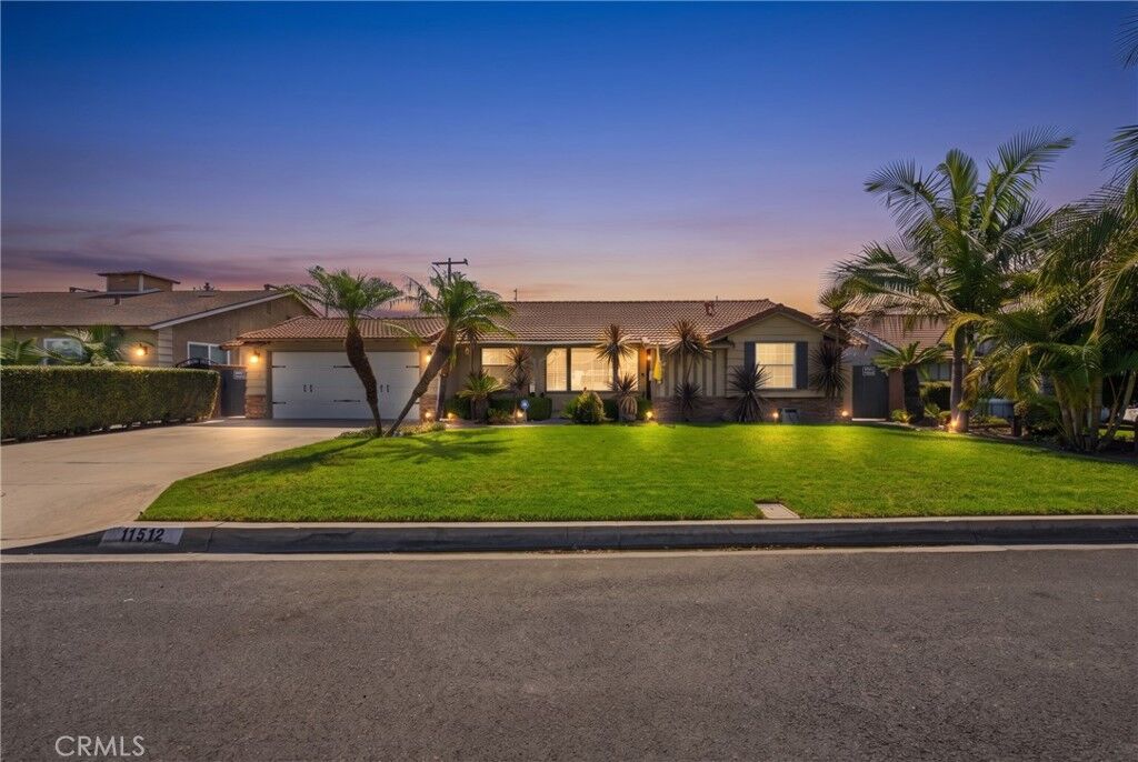 Property Photo: 11512 Samoline CA 90241