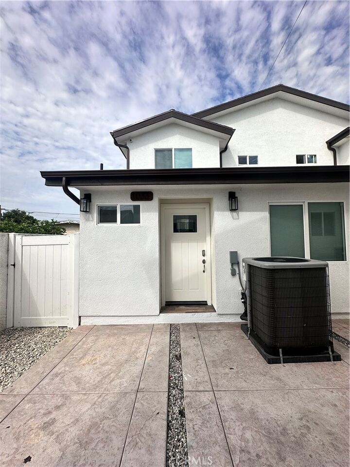 Property Photo: 1033 S Bonnie Beach Place CA 90023