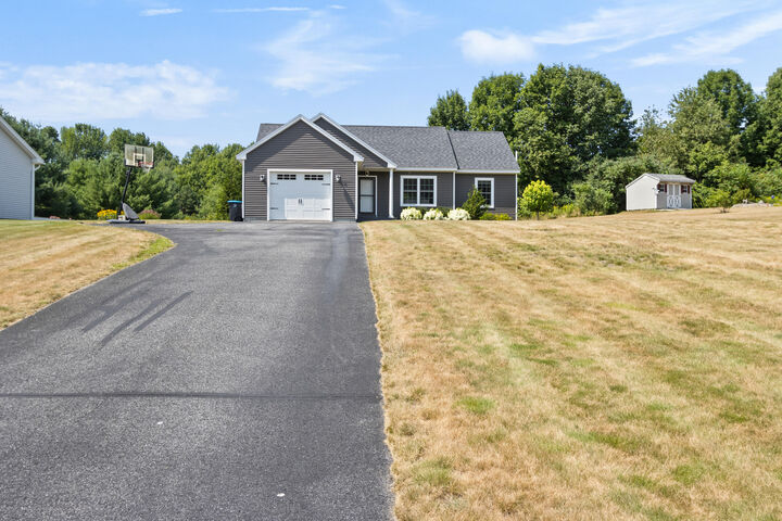 Property Photo:  11 Twoey Drive  ME 04062 