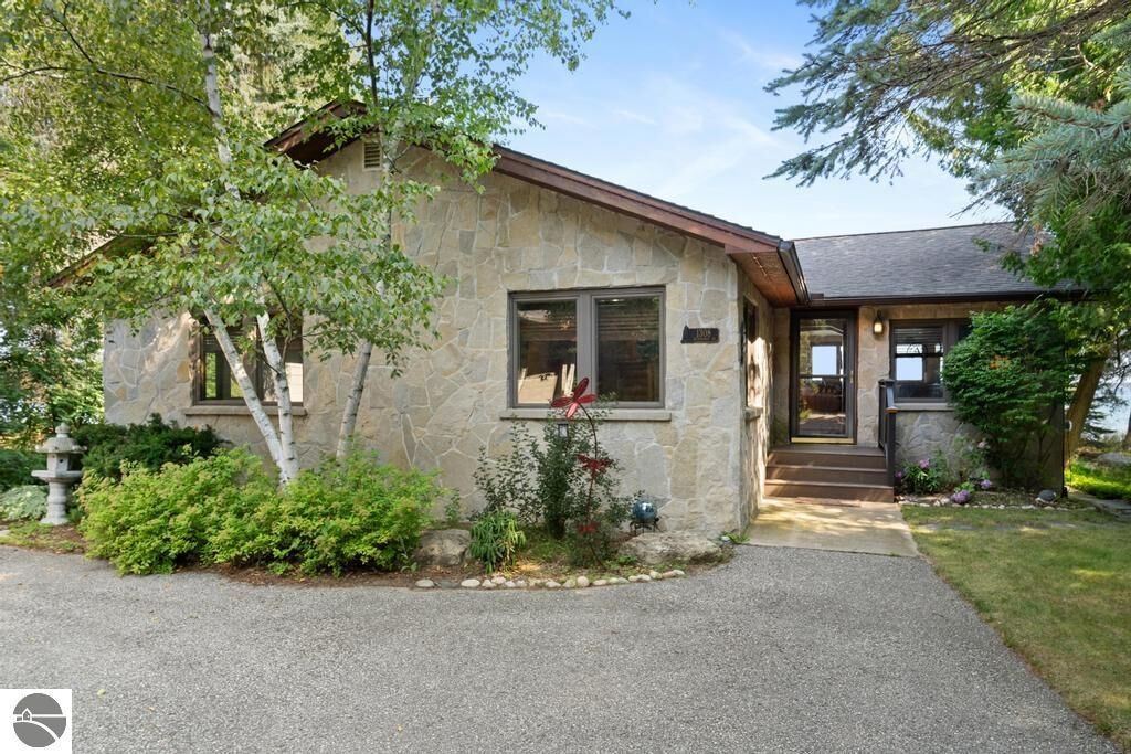 Property Photo: 1308 Wenniway MI 49701