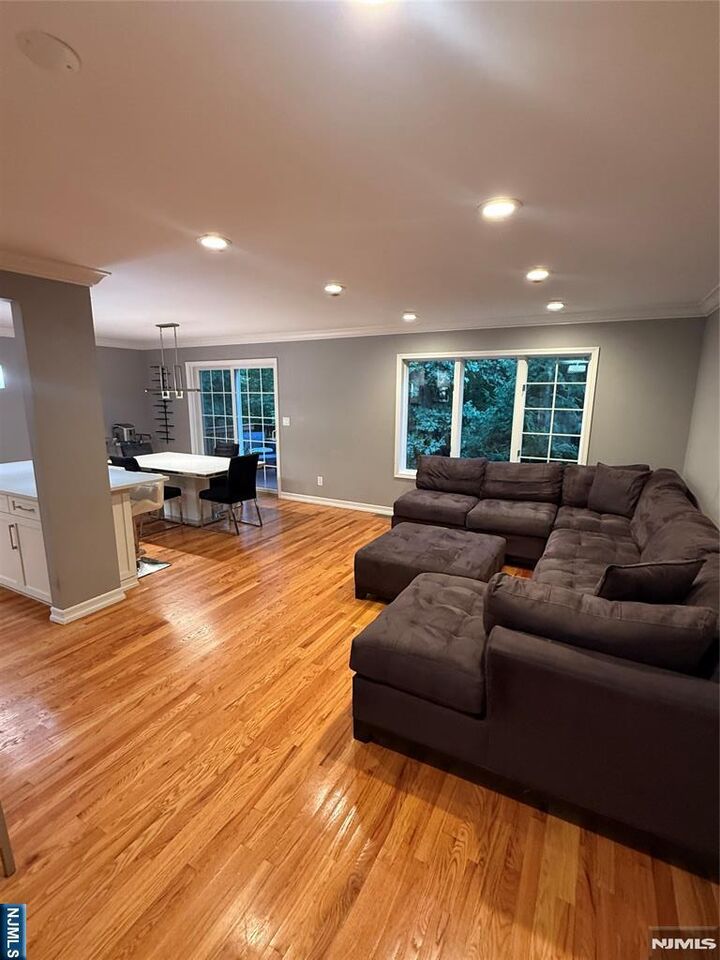 Property Photo: 22 Bradshaw Court B5 NJ 07642