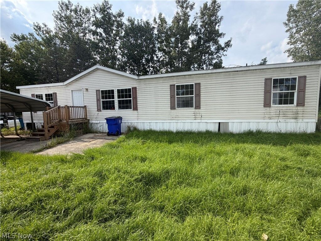 Property Photo: 6615 Cleveland Road C013 OH 44260