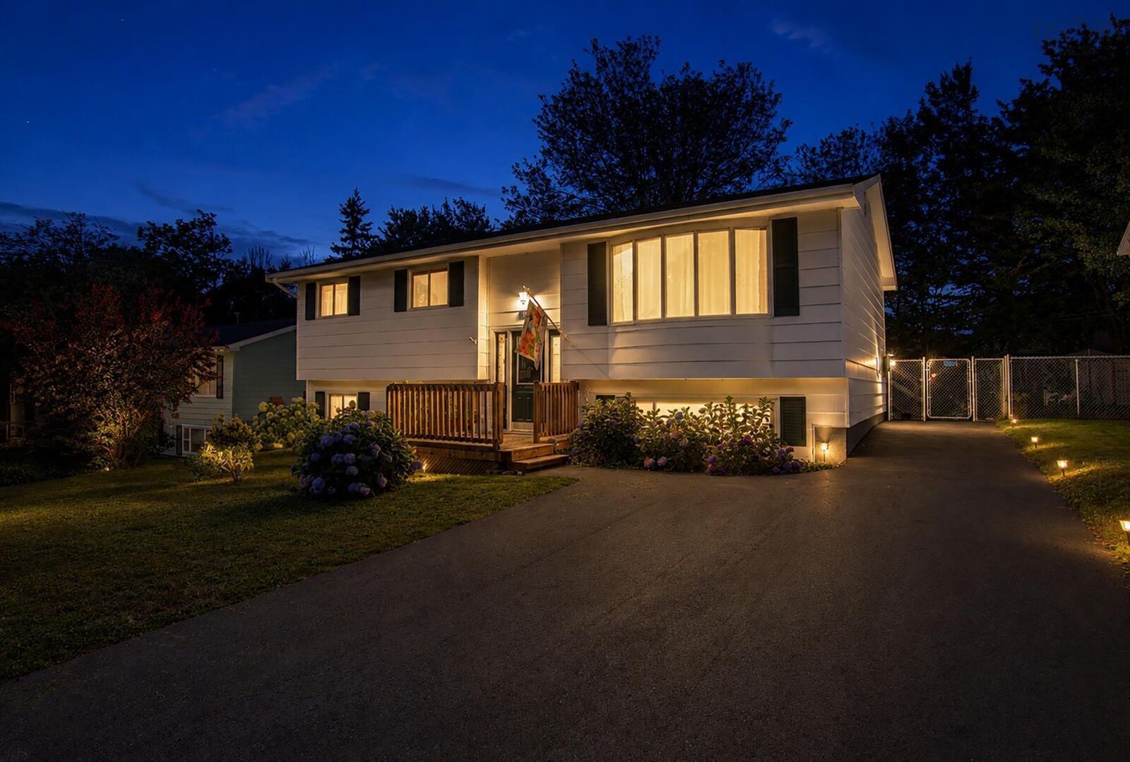 Property Photo: 1653 Riverside Drive NS B4C 2Y7