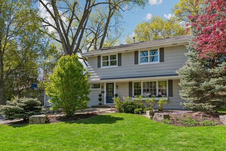 Property Photo:  290 Ridgeview Drive E  MN 55391 