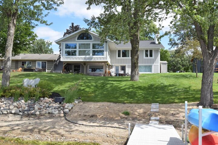 Property Photo:  421 Shoreacres Drive  MN 55309 