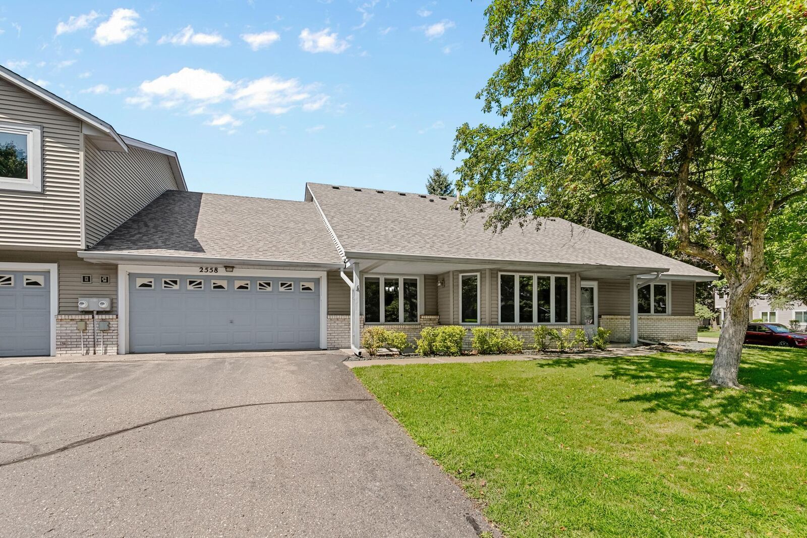 Property Photo:  2558 Sumac Circle  MN 55110 