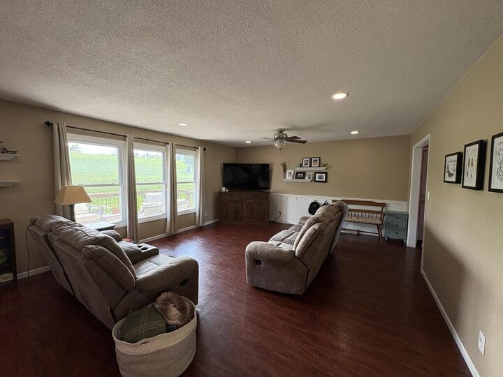 Property Photo: 204 E Porter St MO 63501