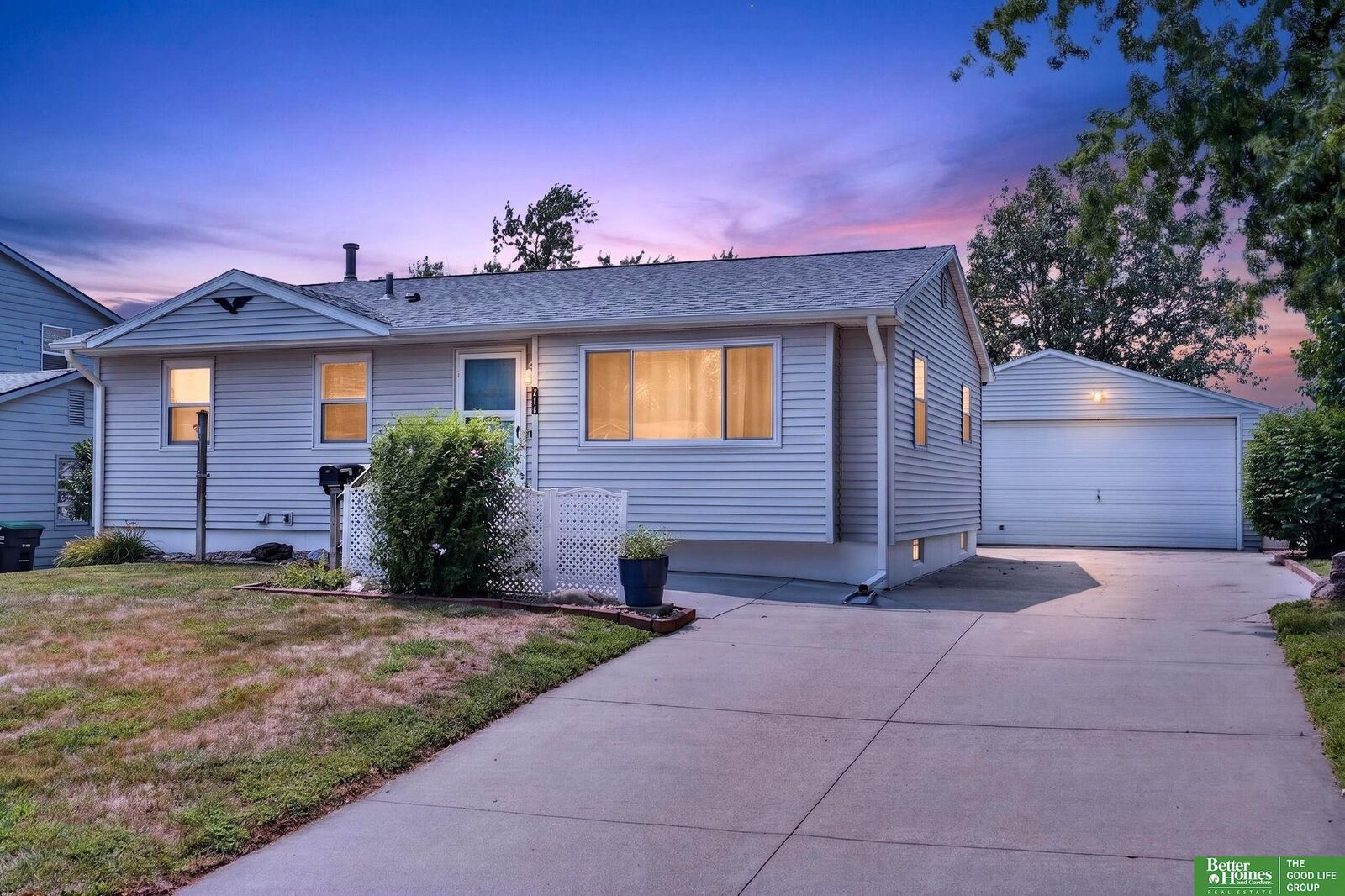 Property Photo:  3414 S 121st Street  NE 68144 