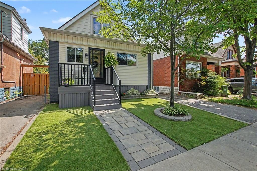 Property Photo:  20 Cope Street  ON L8H 5A9 