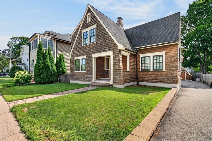 Property Photo:  165 Thacher  MA 02186 