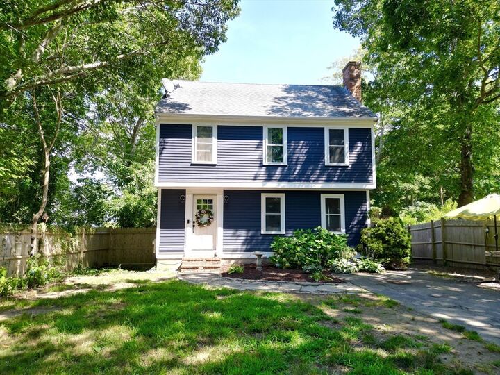 Property Photo:  19 Hillside Dr  MA 02360 