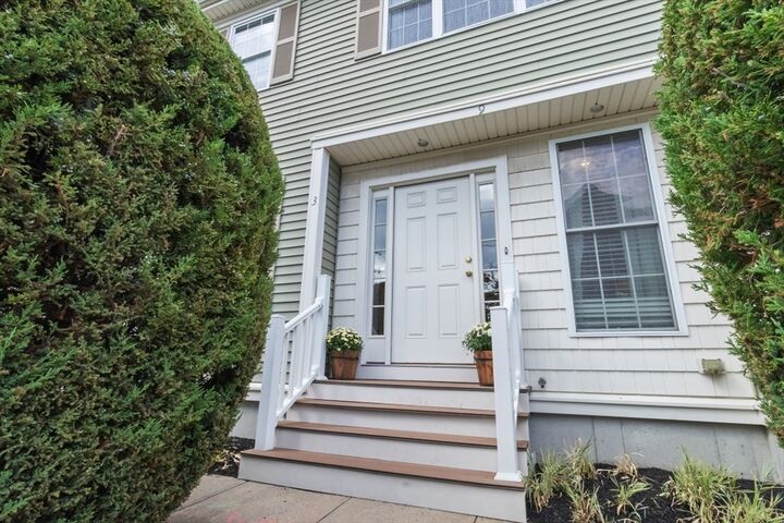 Property Photo:  9 Russell St 3  MA 02453 
