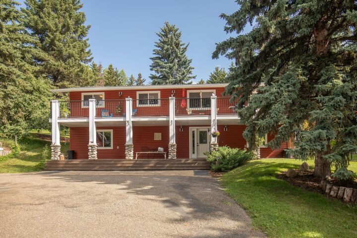 Property Photo:  26540 Highway 11 32  AB T4E 1A3 