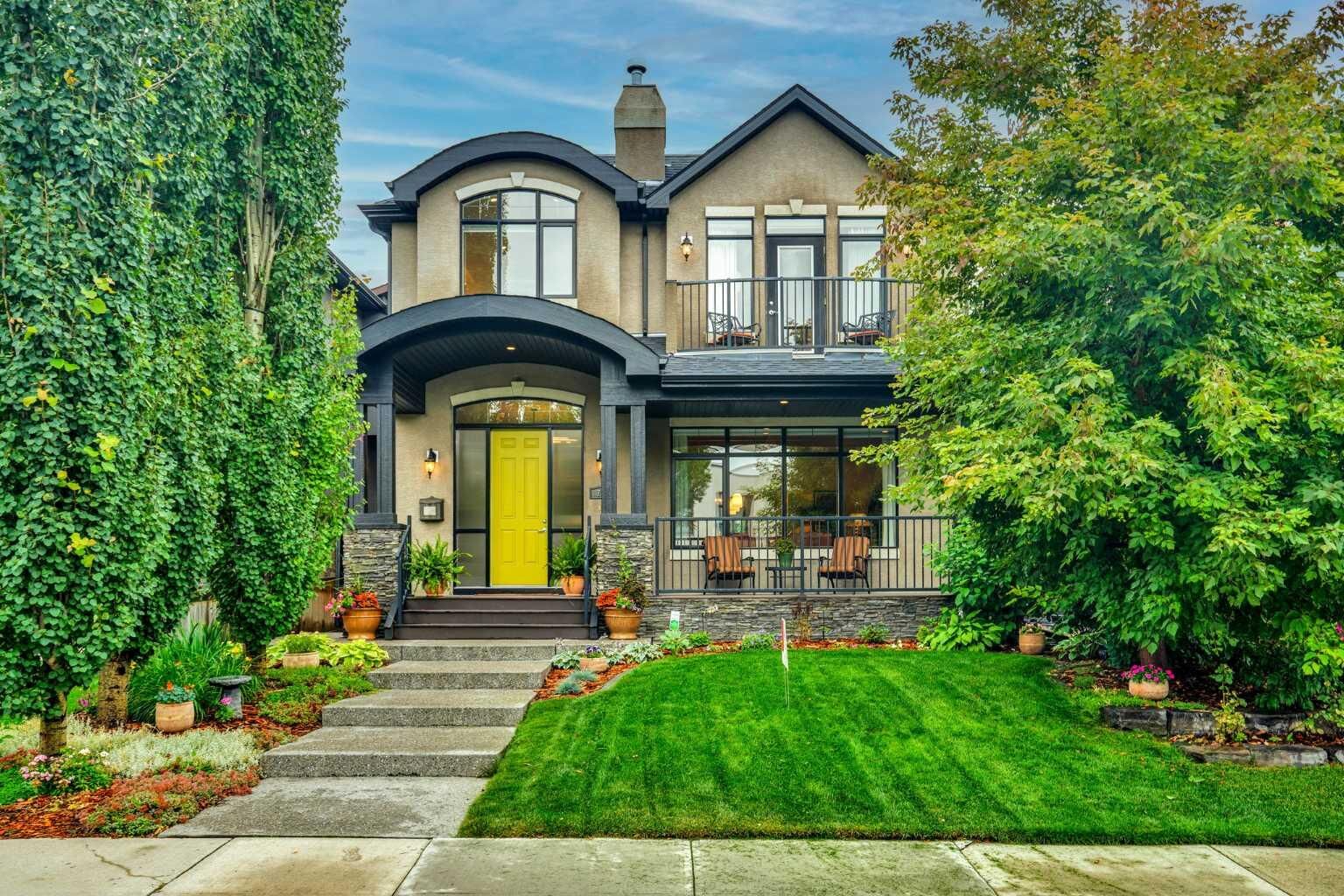 Property Photo: 729 26 Avenue NW AB T2M 2E8