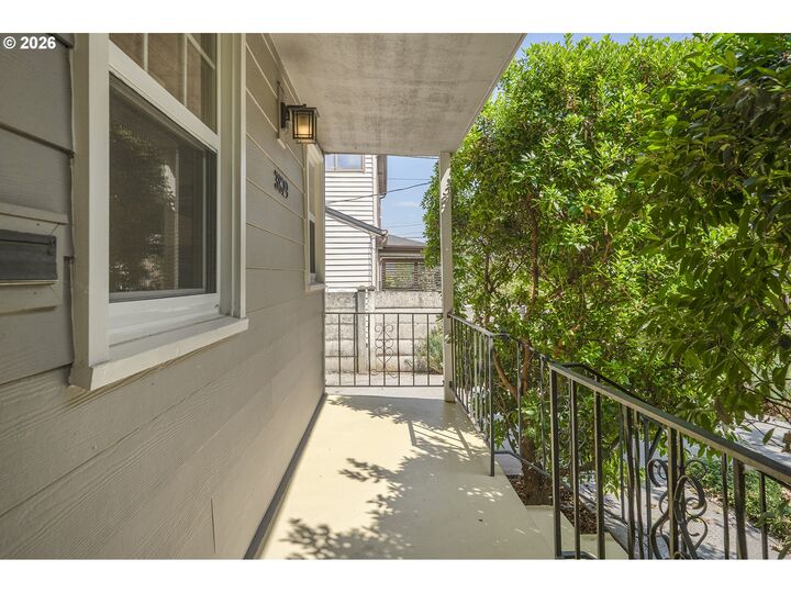 Property Photo: 3829 NE 73rd Ave OR 97213
