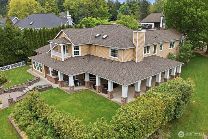 Property Photo:  4511  238th Place SE  WA 98029 