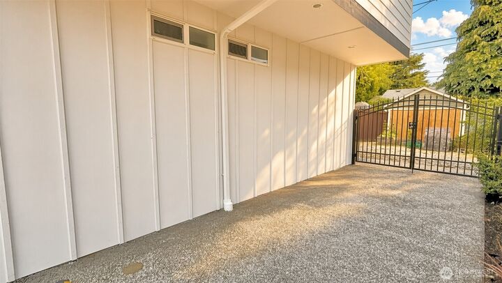 Property Photo: 708 N 102nd Street 2 WA 98133