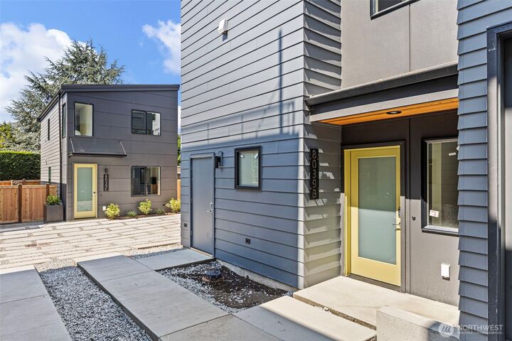 Property Photo: 8039 Wallingford Avenue N B WA 98103