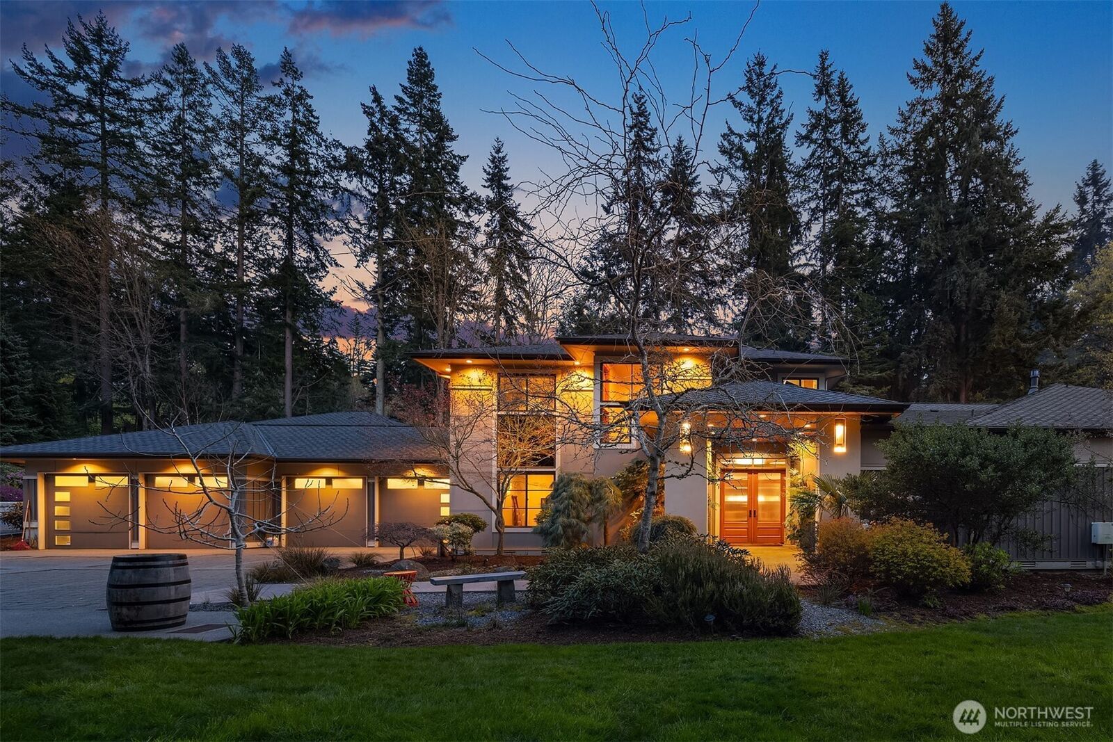 Property Photo:  11303 S Dogwood Lane  WA 98020 