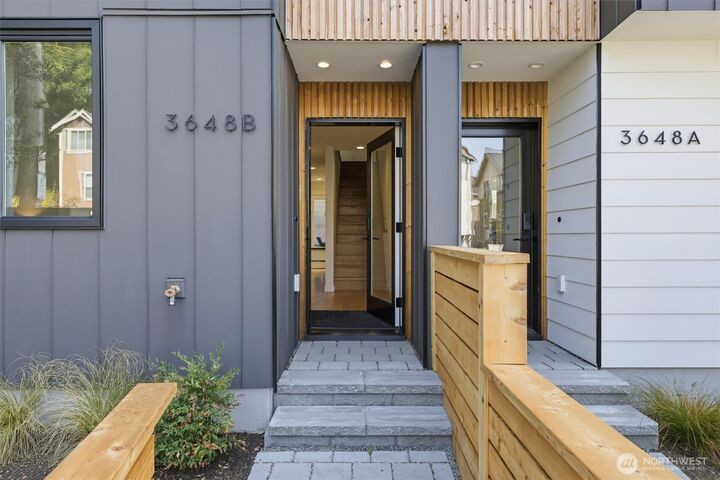 Property Photo: 3648 B Greenwood Avenue N WA 98103