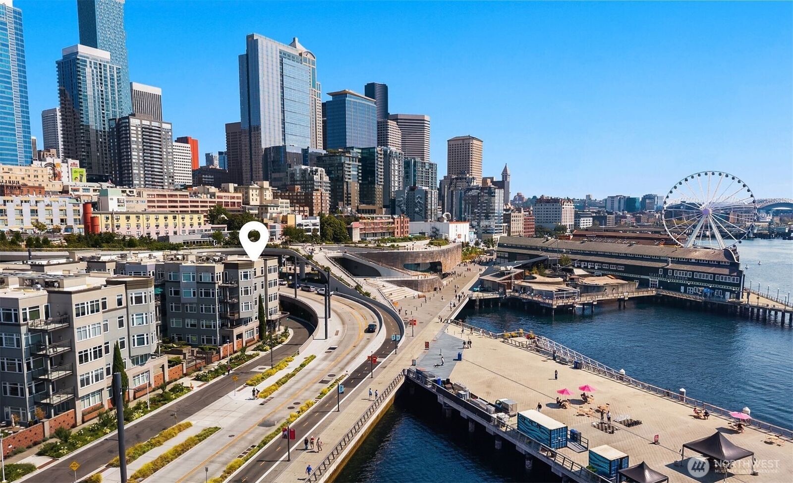 Property Photo: 1900 Alaskan Way 504 WA 98101