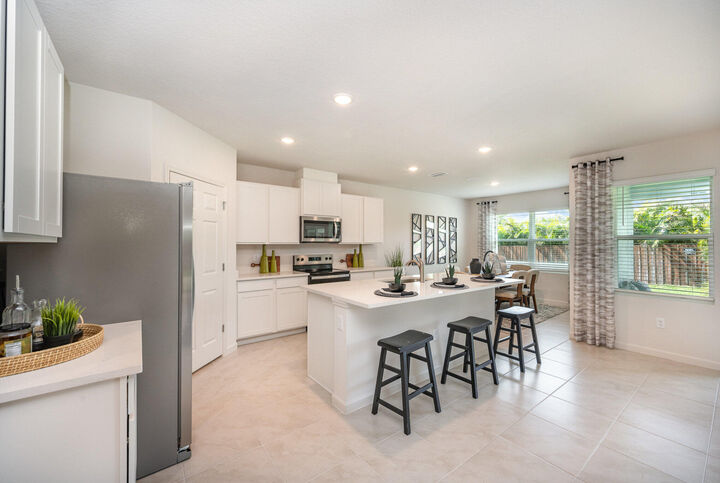 Property Photo:  681 SE Delancey Lane  FL 34984 