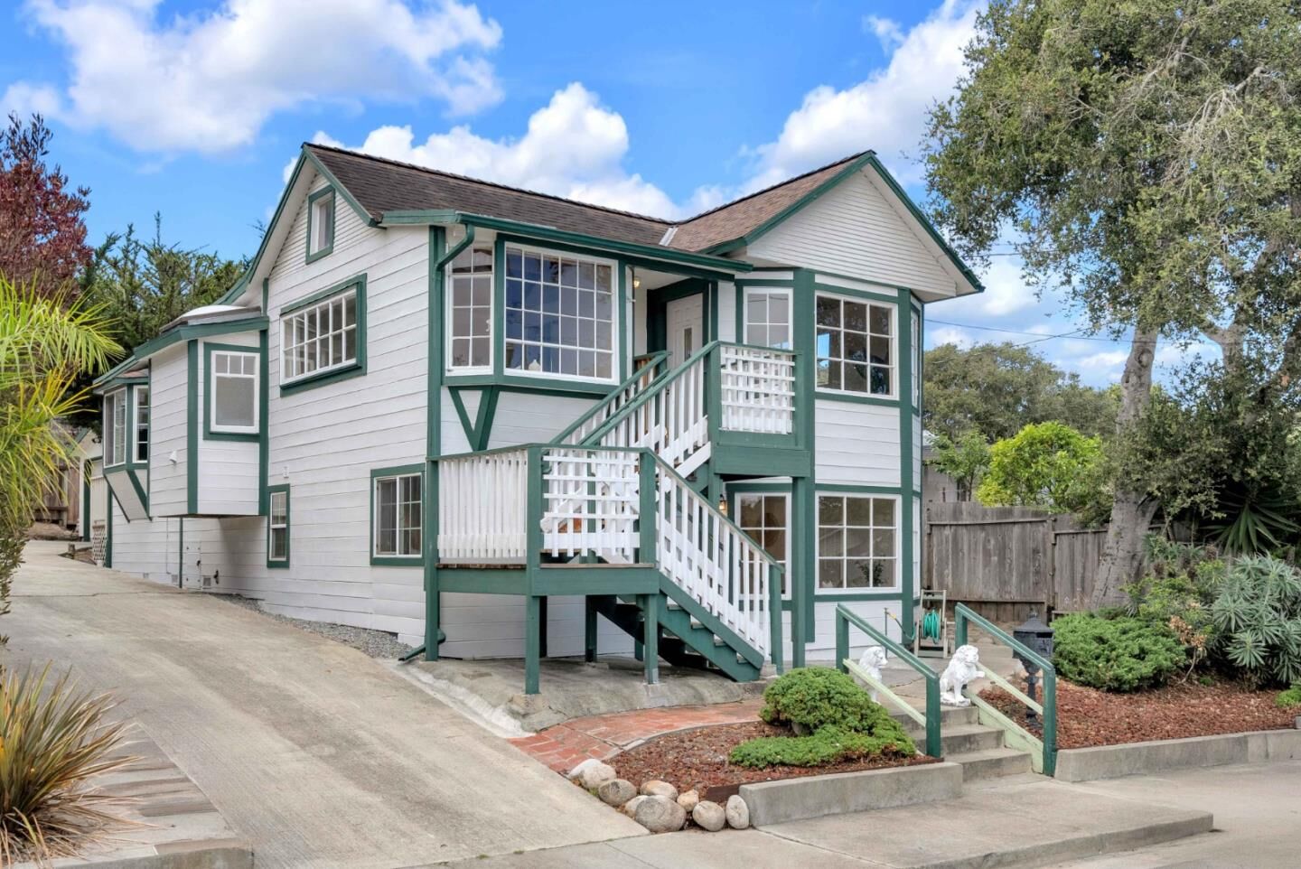 Property Photo:  819 Newton Street  CA 93940 