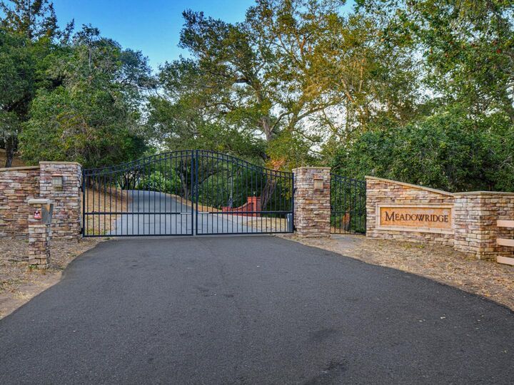 Property Photo:  700 Meadowridge Road  CA 95076 