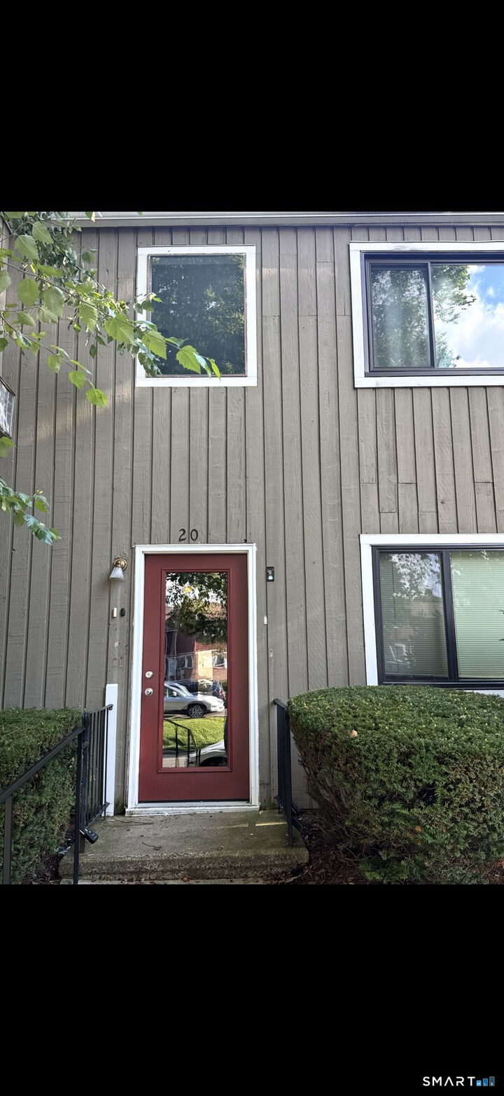 Property Photo: 20 Leslie Road B CT 06606