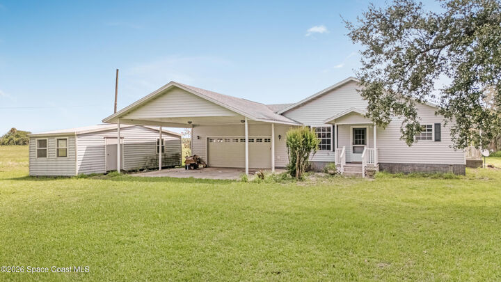 Property Photo: 4255 Dixie Way FL 32754