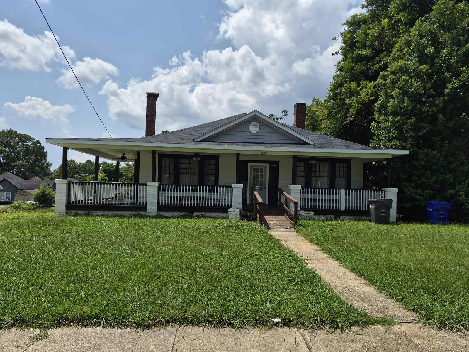 Property Photo: 308 S Converse St Street SC 29306