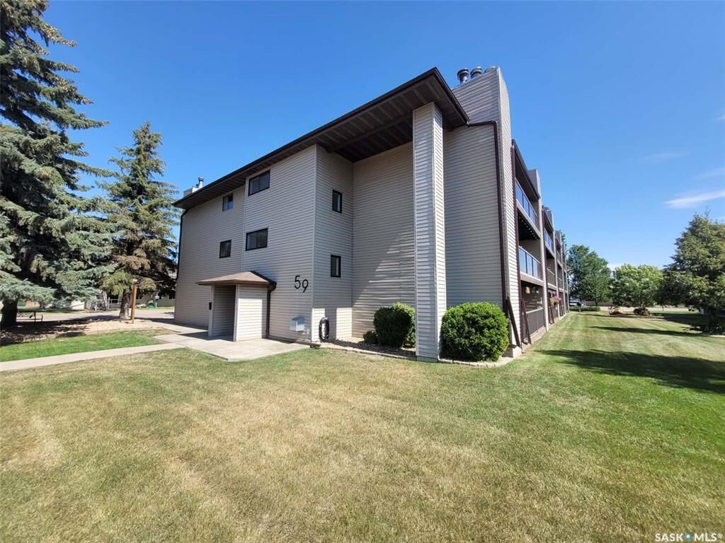 Property Photo:  59 Wood Lily Drive 201  SK S6J 1H1 