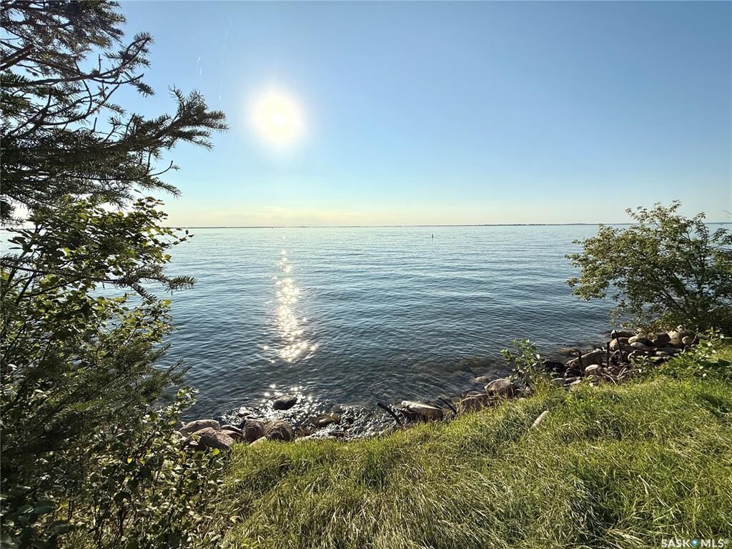 Property Photo:  38 Jackfish Lake Crescent  SK S0M 0L0 