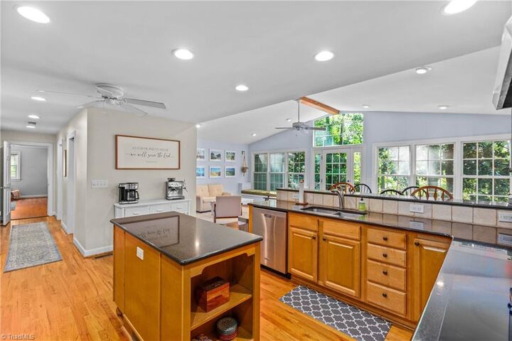Property Photo: 1236 Sturbridge Avenue NC 27262