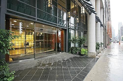 Photo de la propriété:  1121 Bay Street 701  ON M5S 3L9 