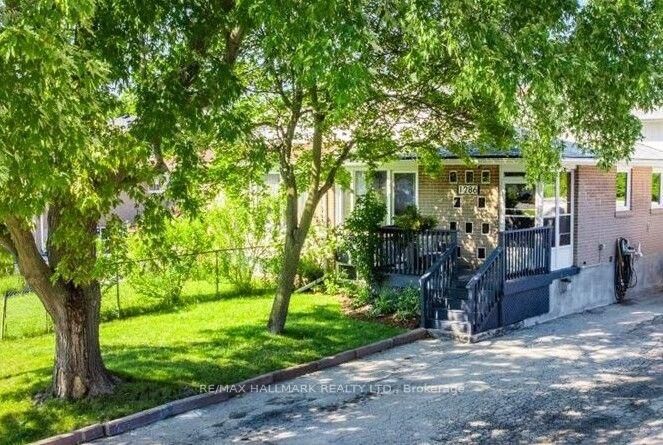 Property Photo: 1286 Napier Crescent ON L6H 2A4