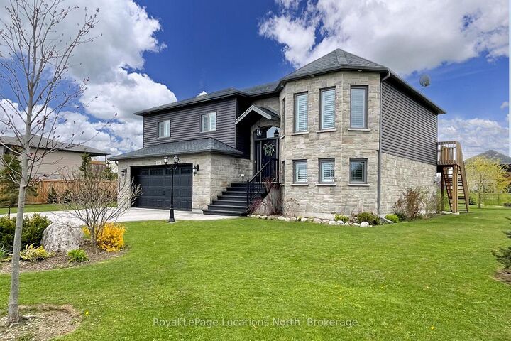 Property Photo: 204 Mactay Drive ON N0G 1H0