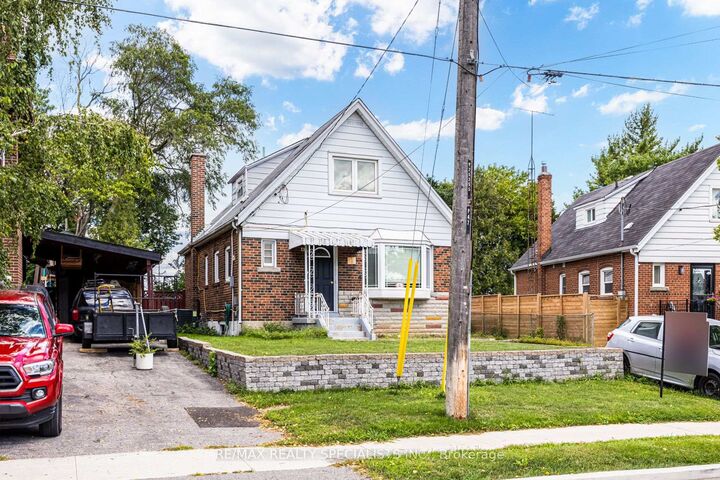 Property Photo: 47 Singleton Road ON M1R 1H8