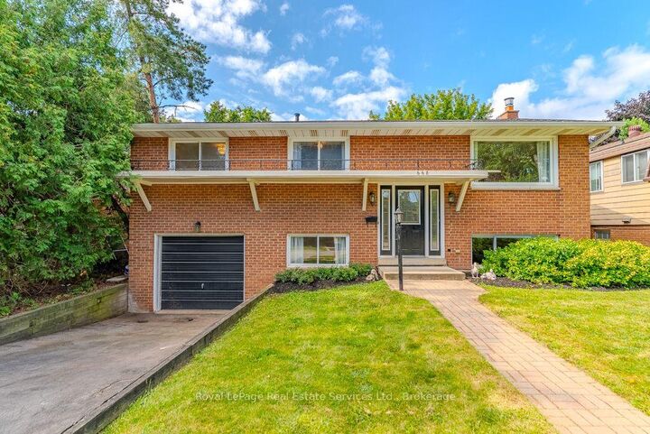 668 Maclaren Drive — photo 1