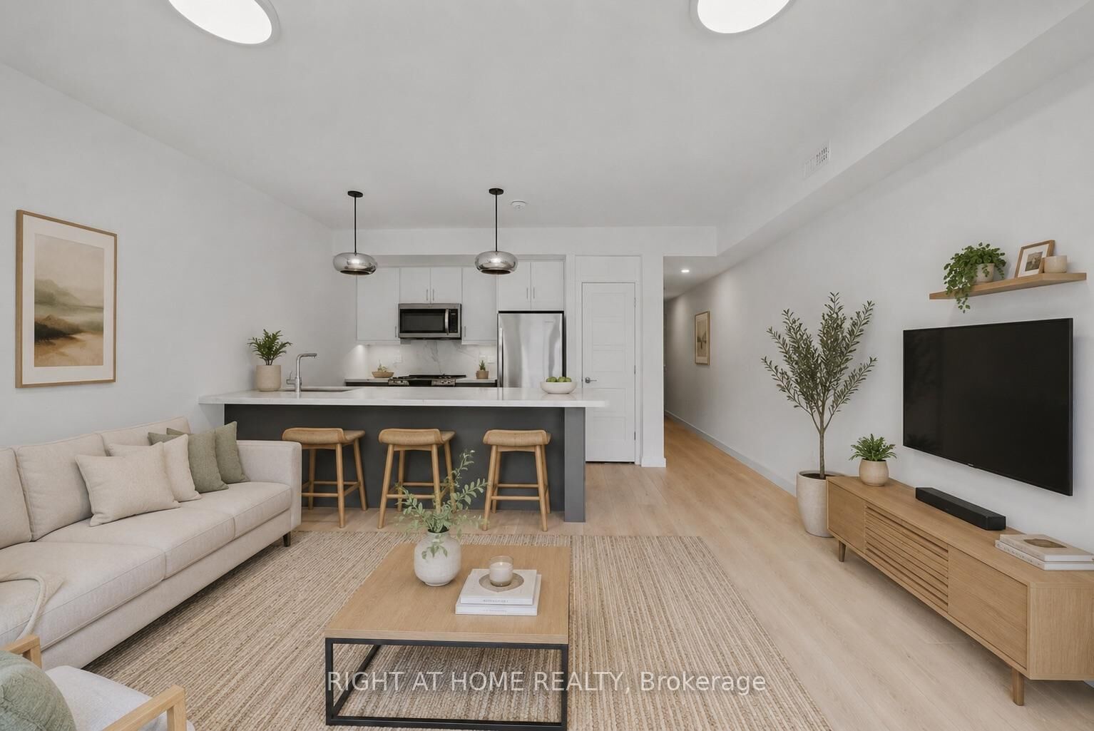 Property Photo:  367 Howland Avenue 2  ON M5R 3C1 