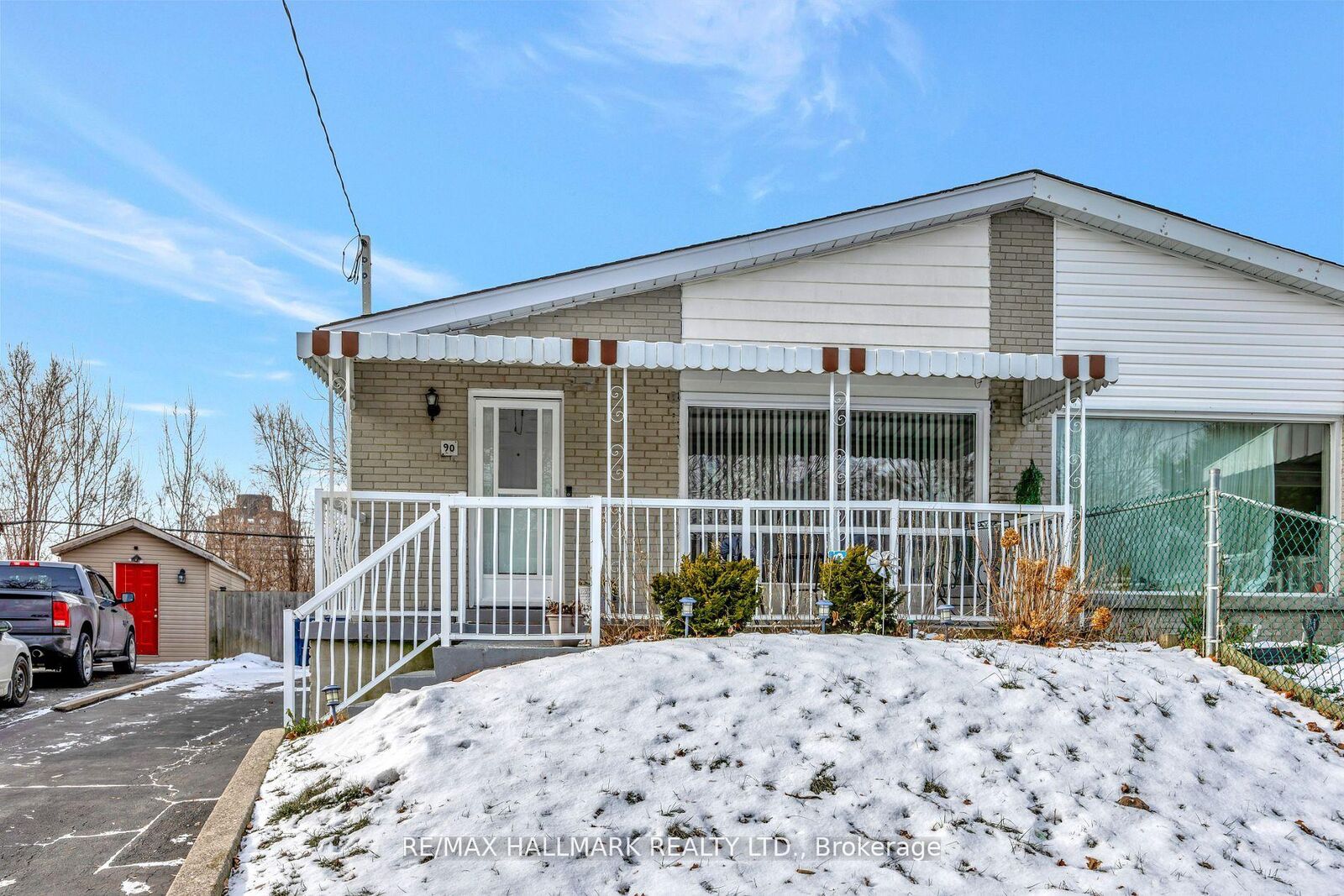 Property Photo:  90 Santamonica Boulevard Bsmt  ON M1L 4H5 