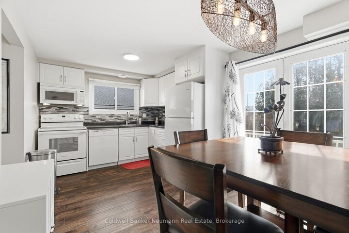 Property Photo:  99 Emma Street  ON N1E 1V1 