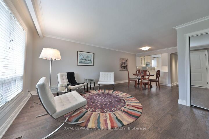 Property Photo:  65 Mississauga Road 2  ON L5H 2H9 