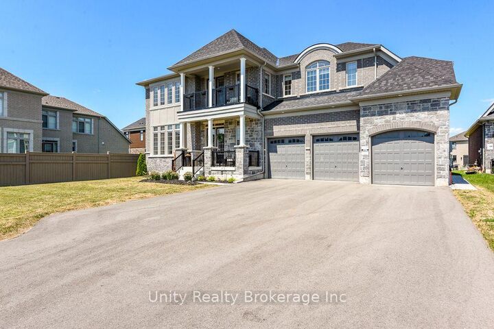 Property Photo:  30 Magnolia Avenue N  ON L0G 1W0 