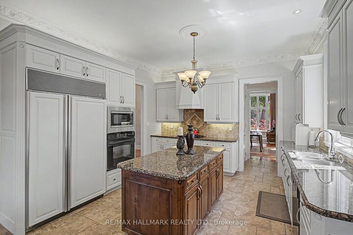 102 Duncan Road — photo 1