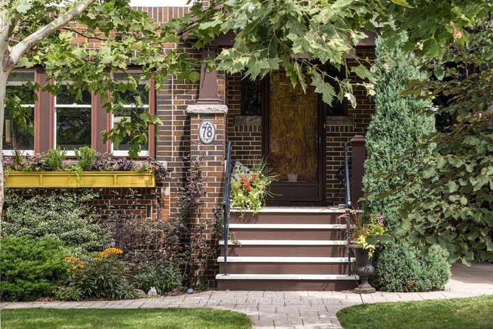 Property Photo: 78 Paisley Avenue N ON L8S 4G9